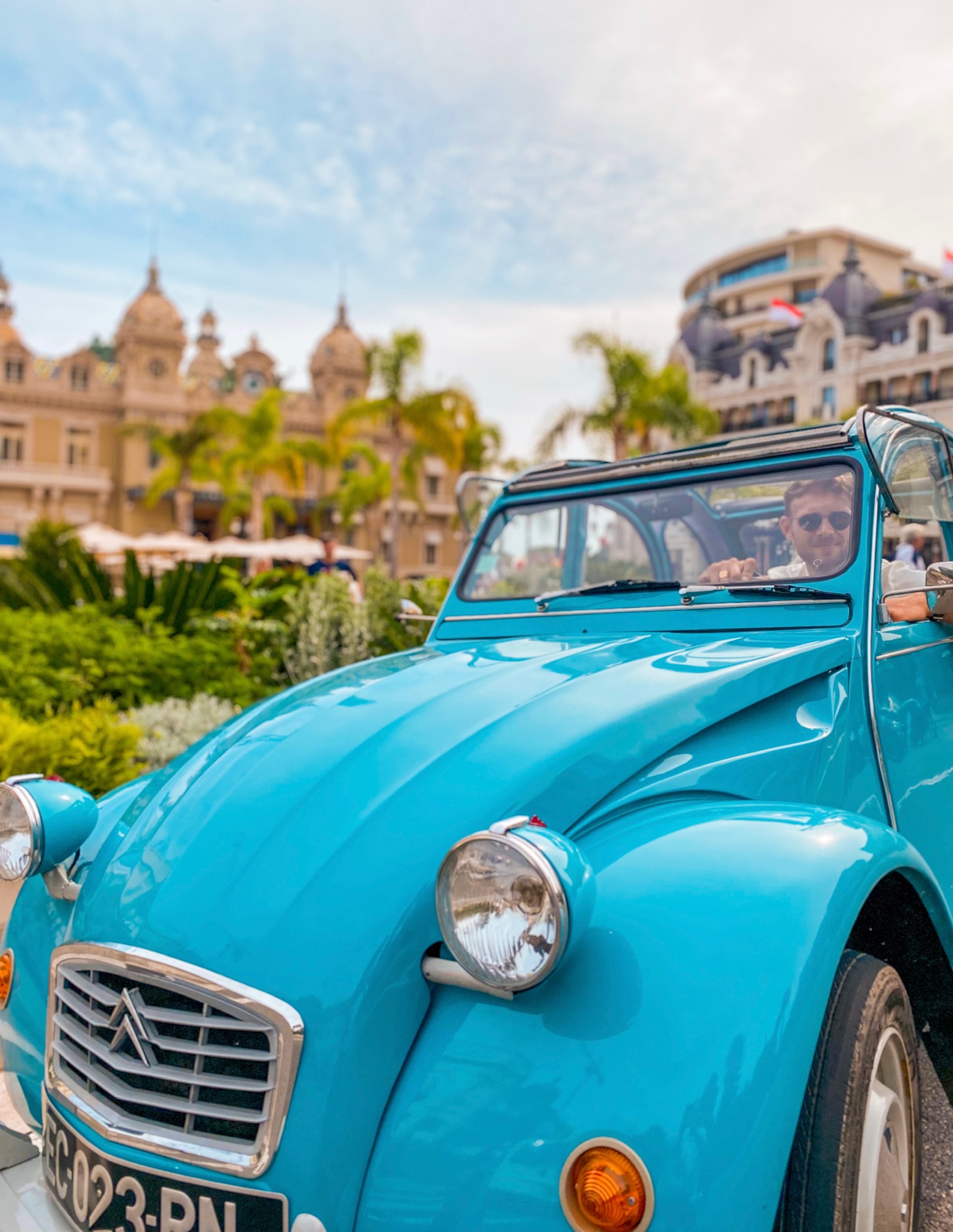 Blue 2CV in front of Monte-Carlo Casino in Monaco